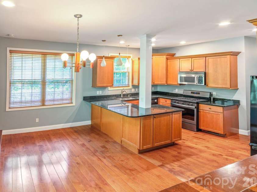 340 Old Haw Creek Road, Asheville, NC 28805.  MLS# CAR4394261, YatesRealty ID 32709. 