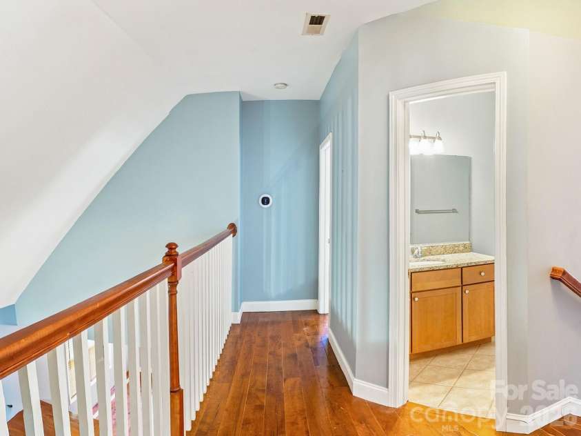 340 Old Haw Creek Road, Asheville, NC 28805.  MLS# CAR4394261, YatesRealty ID 32709. 