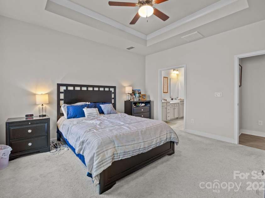 7005 Old Evergreen Parkway, Indian Trail, NC 28079.  MLS# CAR4287200, YatesRealty ID 32710. 1st floor primary