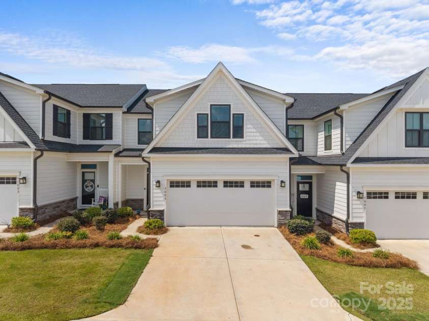 7005 Old Evergreen Parkway, Indian Trail, NC 28079.  MLS# CAR4287200, YatesRealty ID 32710. 