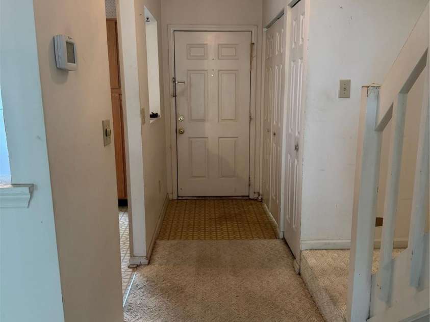 8275 Golf Ridge Drive, Charlotte, NC 28277.  MLS# CAR4383267, YatesRealty ID 32710. 
