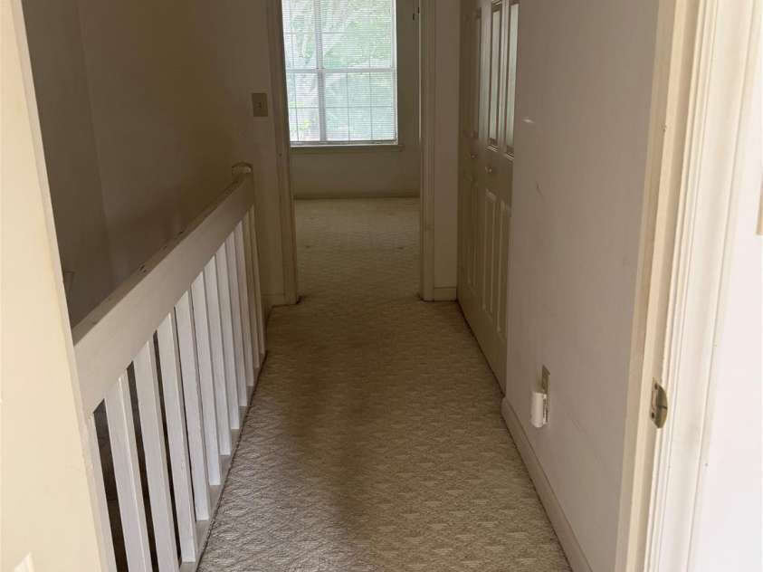 8275 Golf Ridge Drive, Charlotte, NC 28277.  MLS# CAR4383267, YatesRealty ID 32710. 