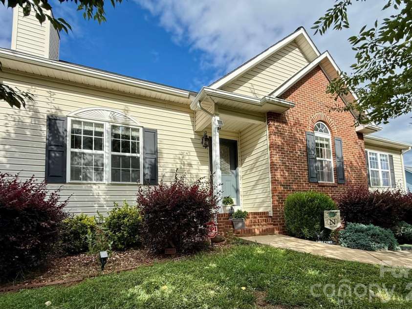 5360 Stonegate Farm Drive, Granite Falls, NC 28630.  MLS# CAR4396768, YatesRealty ID 32711. 