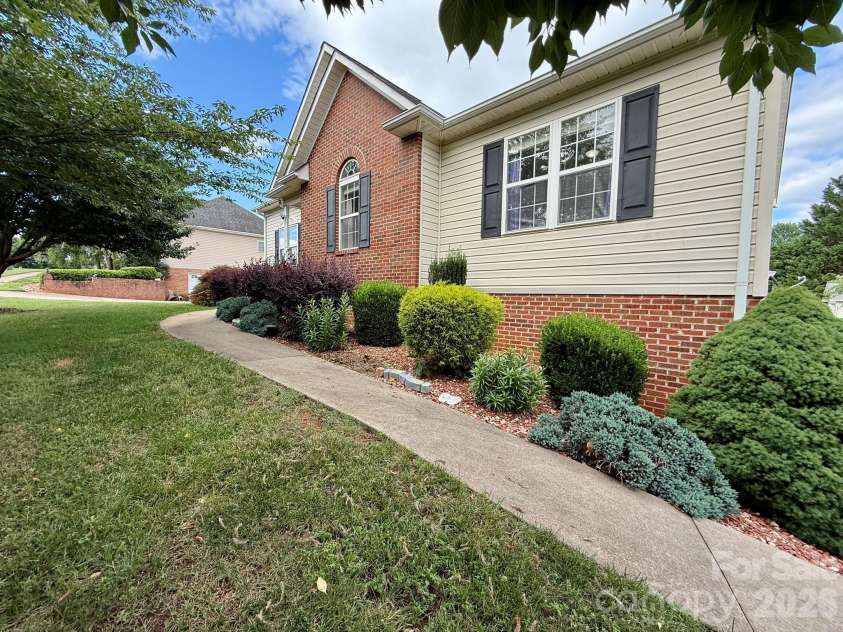 5360 Stonegate Farm Drive, Granite Falls, NC 28630.  MLS# CAR4396768, YatesRealty ID 32711. 