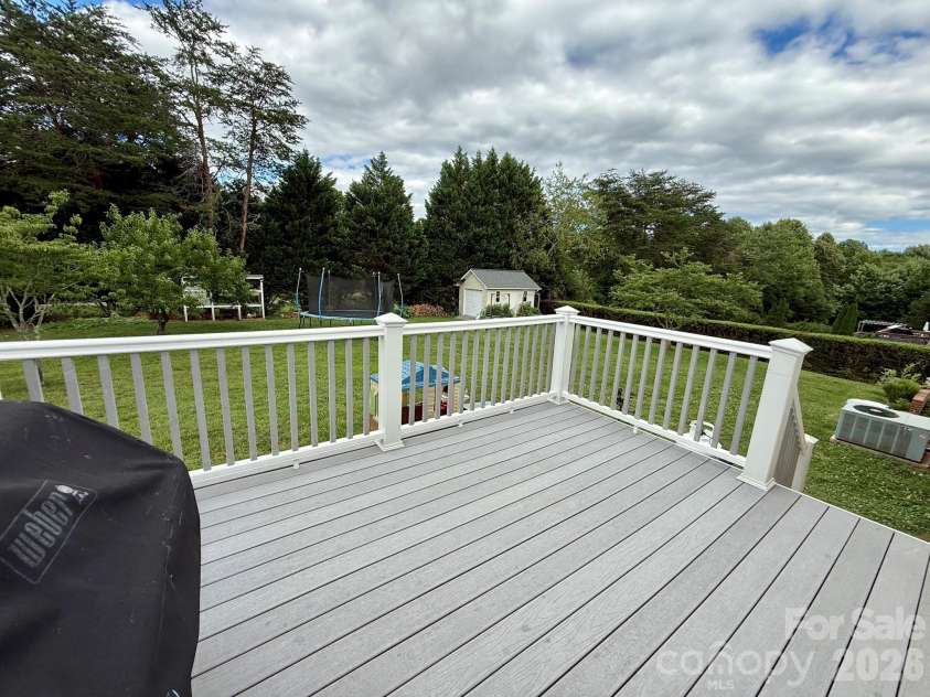 5360 Stonegate Farm Drive, Granite Falls, NC 28630.  MLS# CAR4396768, YatesRealty ID 32711. Composite Deck