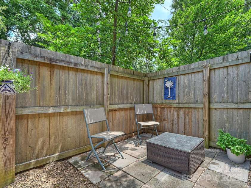 850 Mcalway Road, Charlotte, NC 28211.  MLS# CAR4288125, YatesRealty ID 32711. 
