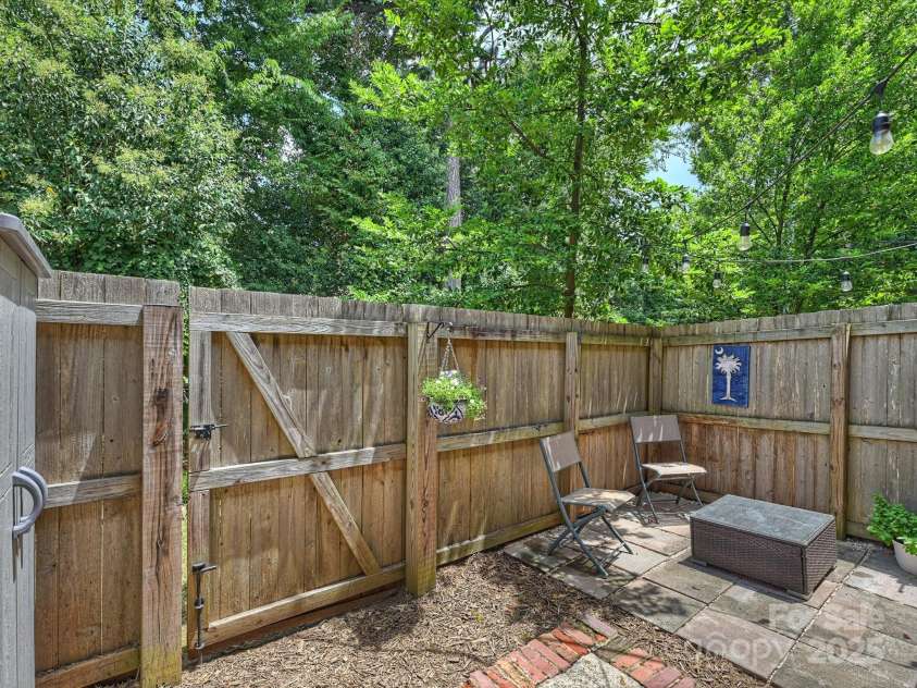 850 Mcalway Road, Charlotte, NC 28211.  MLS# CAR4288125, YatesRealty ID 32711. 