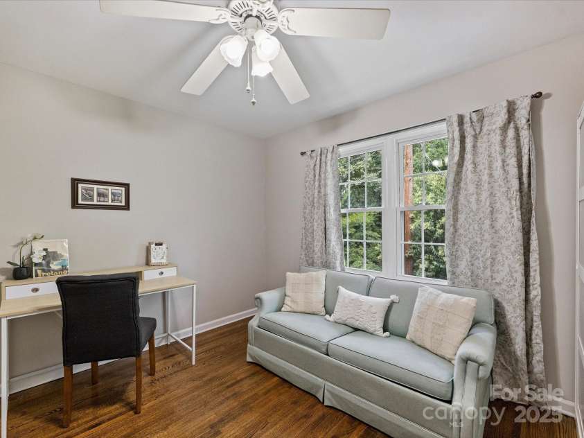 850 Mcalway Road, Charlotte, NC 28211.  MLS# CAR4288125, YatesRealty ID 32711. Guest room