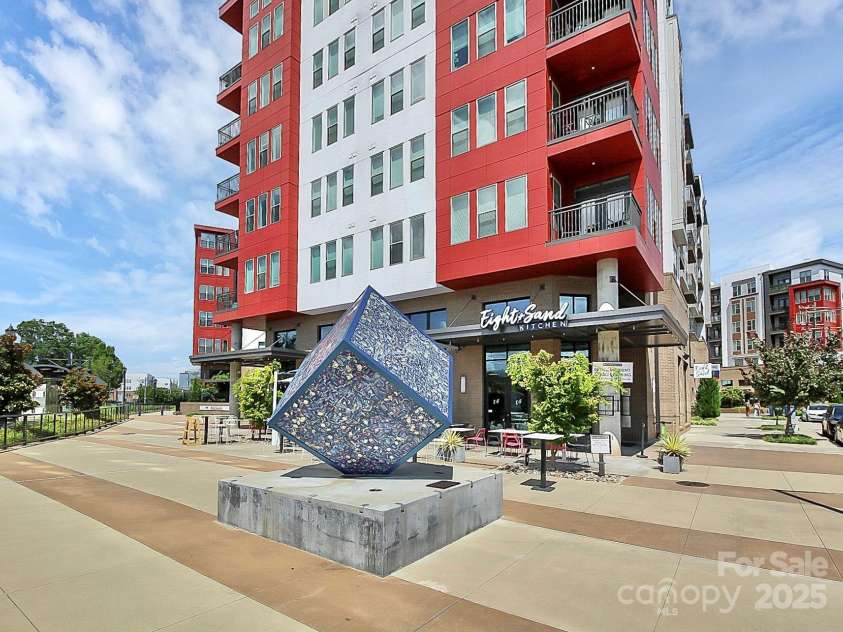 450 New Bern Station Court, Charlotte, NC 28209.  MLS# CAR4290978, YatesRealty ID 32712. 