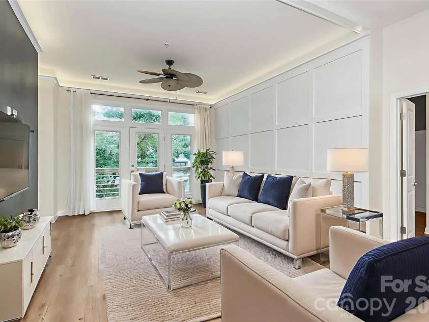 450 New Bern Station Court, Charlotte, NC 28209.  MLS# CAR4290978, YatesRealty ID 32712. 