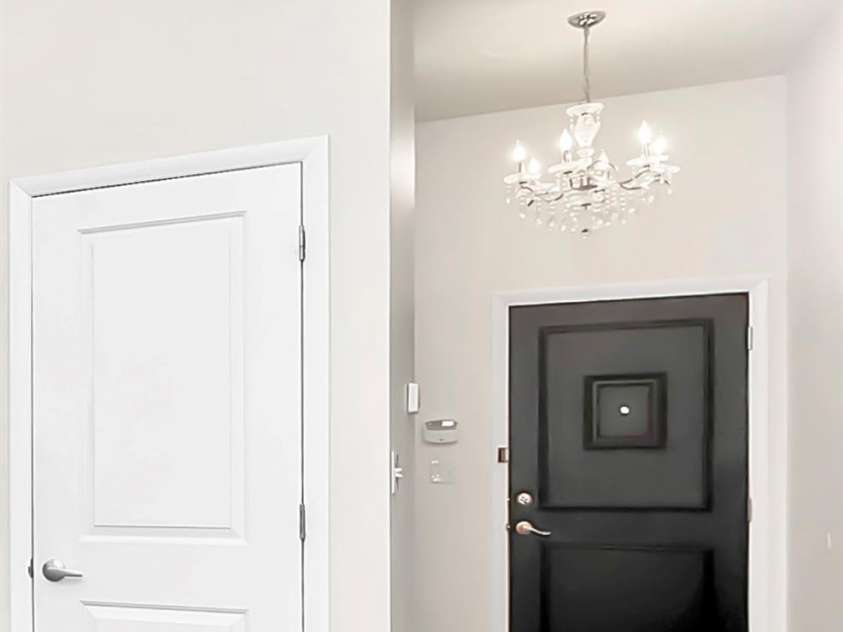 450 New Bern Station Court, Charlotte, NC 28209.  MLS# CAR4290978, YatesRealty ID 32712. 