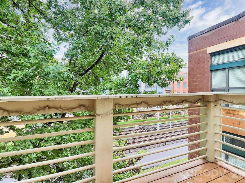 450 New Bern Station Court, Charlotte, NC 28209.  MLS# CAR4290978, YatesRealty ID 32712. 