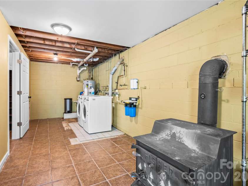 2879 Chandler Creek Road, Mars Hill, NC 28754.  MLS# CAR4404157, YatesRealty ID 32713. 
