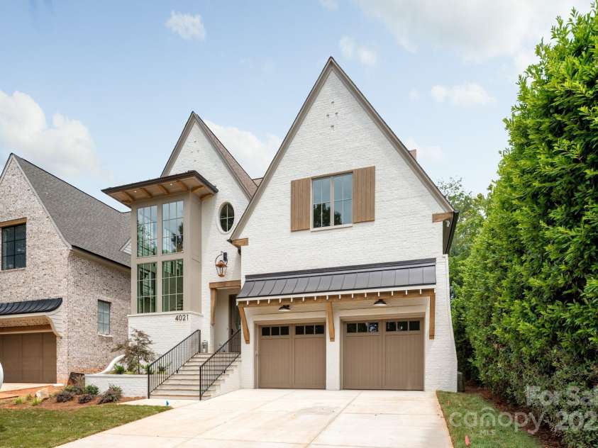 4021 Ridgecrest Avenue, Charlotte, NC 28211.  MLS# CAR4276483, YatesRealty ID 32713. 