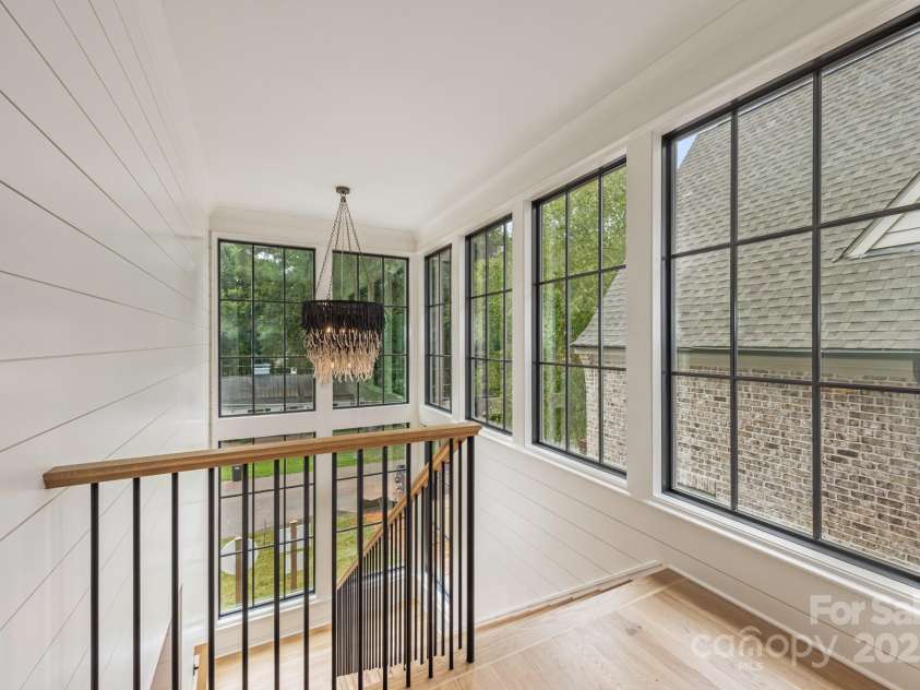 4021 Ridgecrest Avenue, Charlotte, NC 28211.  MLS# CAR4276483, YatesRealty ID 32713. 