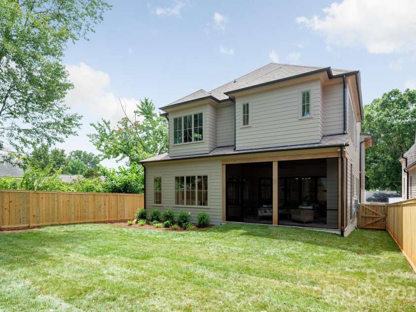 4021 Ridgecrest Avenue, Charlotte, NC 28211.  MLS# CAR4276483, YatesRealty ID 32713. Sod + Irrigation