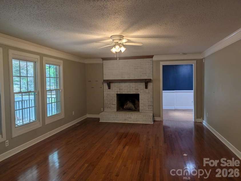 111 Midway Lake Road, Mooresville, NC 28115.  MLS# CAR4393364, YatesRealty ID 32714. 