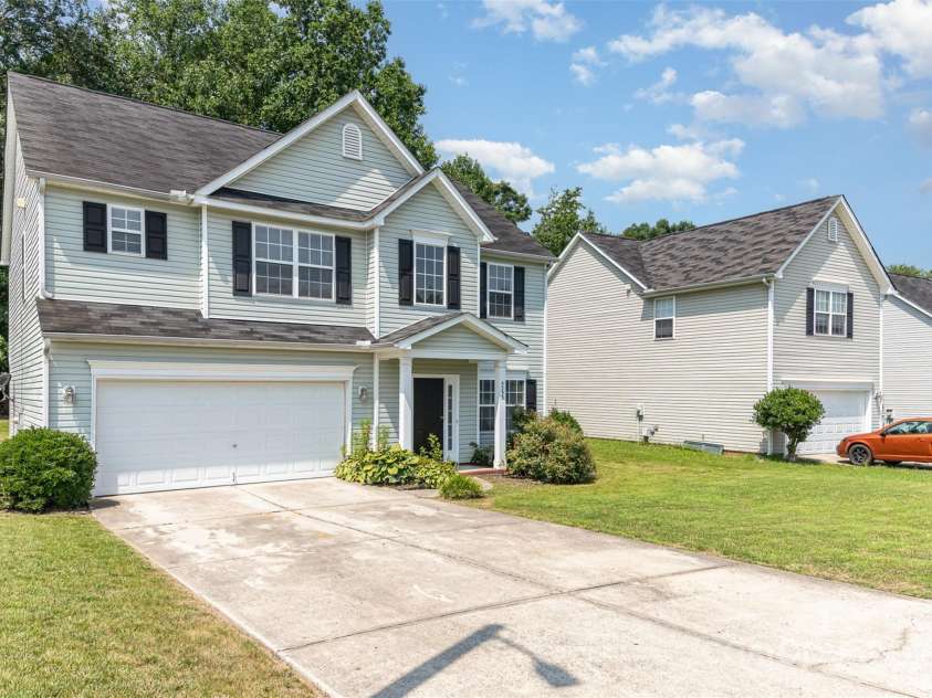 5233 Halverson Court, Kannapolis, NC 28083.  MLS# CAR4273326, YatesRealty ID 32714. 