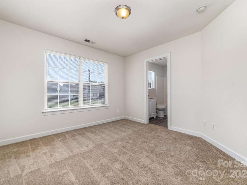 5233 Halverson Court, Kannapolis, NC 28083.  MLS# CAR4273326, YatesRealty ID 32714. Jack & Jill Bedroom 2