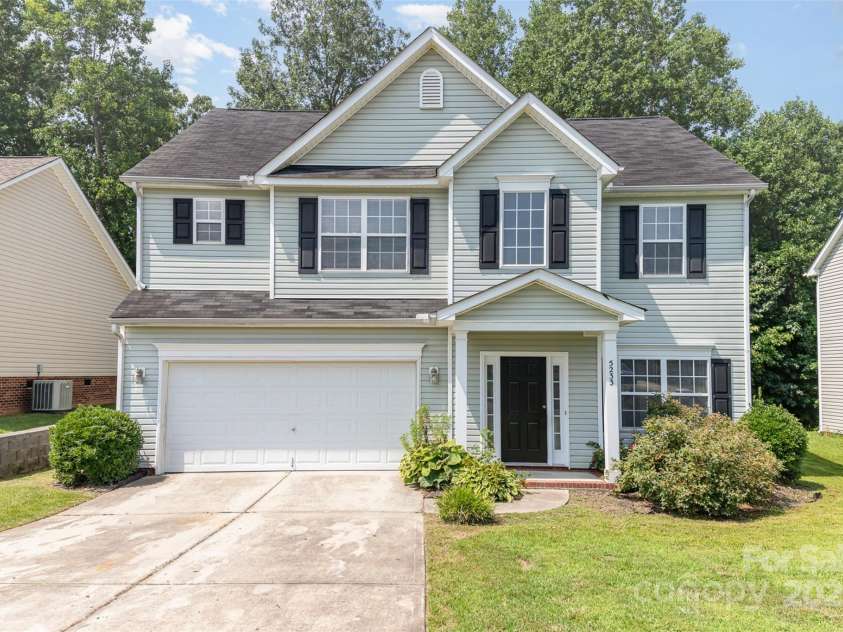 5233 Halverson Court, Kannapolis, NC 28083.  MLS# CAR4273326, YatesRealty ID 32714. Welcome home