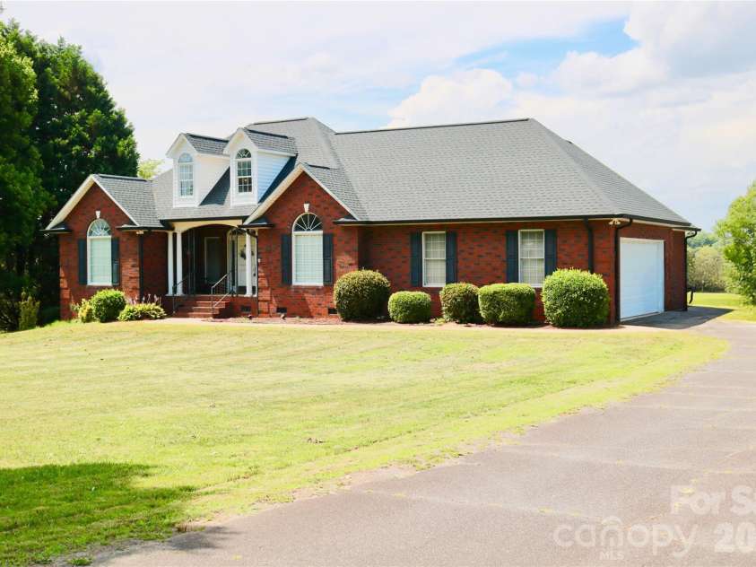 349 Murdock Road, Troutman, NC 28166.  MLS# CAR4395960, YatesRealty ID 32715. 