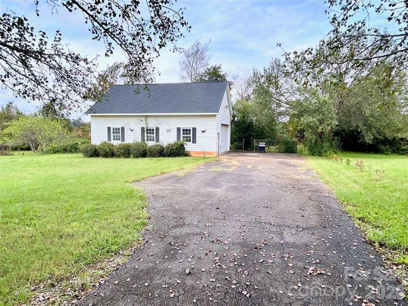 349 Murdock Road, Troutman, NC 28166.  MLS# CAR4395960, YatesRealty ID 32715. Detached Garage