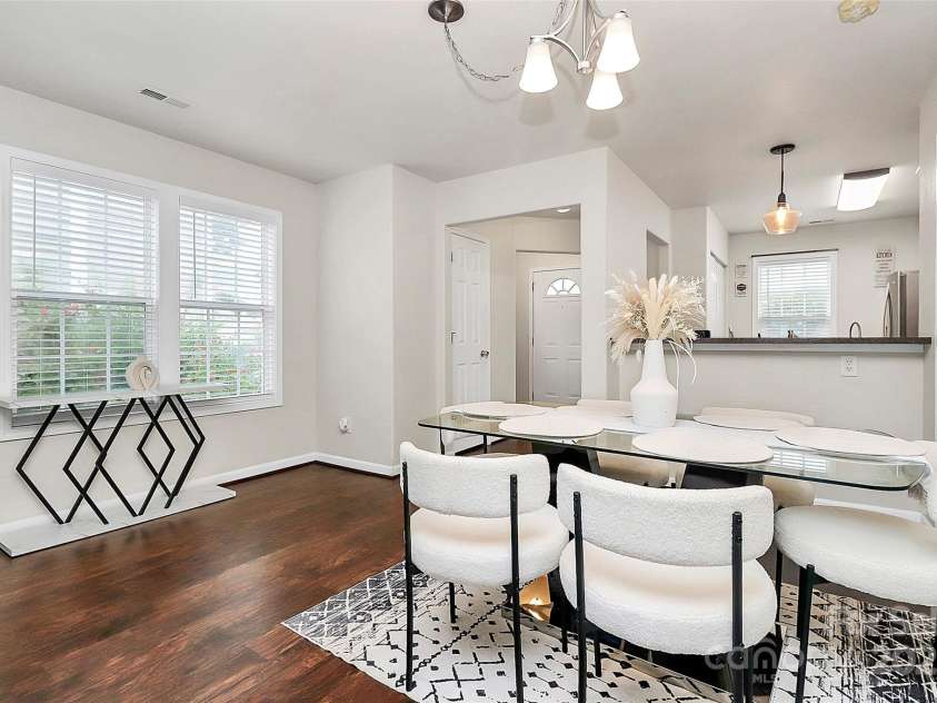 7707 Brisbane Court, Charlotte, NC 28215.  MLS# CAR4290159, YatesRealty ID 32716. 