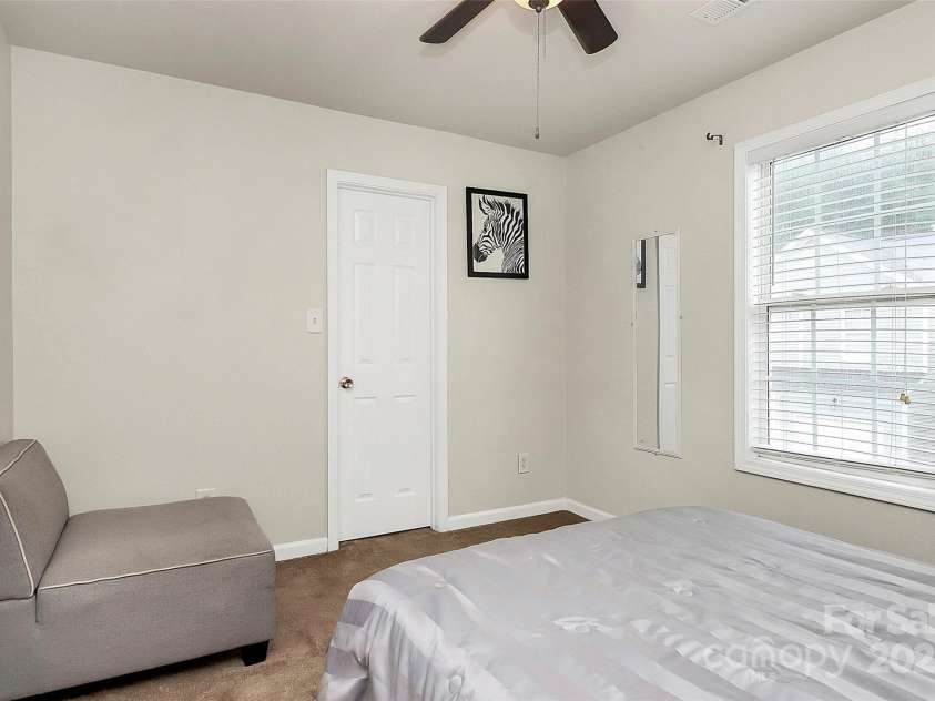 7707 Brisbane Court, Charlotte, NC 28215.  MLS# CAR4290159, YatesRealty ID 32716. 