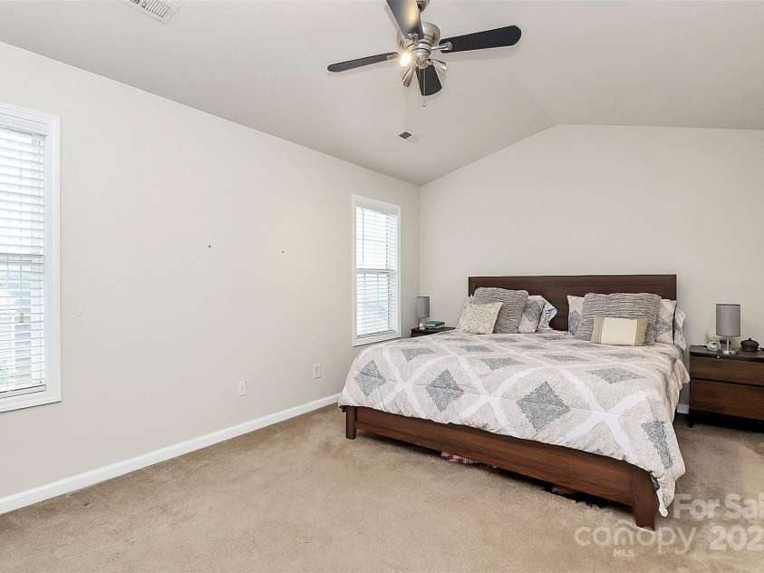 7707 Brisbane Court, Charlotte, NC 28215.  MLS# CAR4290159, YatesRealty ID 32716. Primary Owners Suite