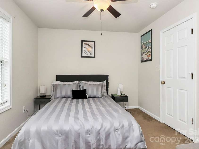 7707 Brisbane Court, Charlotte, NC 28215.  MLS# CAR4290159, YatesRealty ID 32716. Third Bedroom