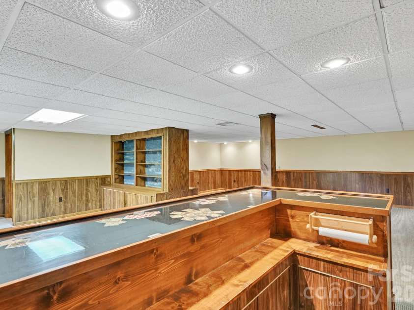 31 Surrey Run, Asheville, NC 28803.  MLS# CAR4387615, YatesRealty ID 32719. Bar #2