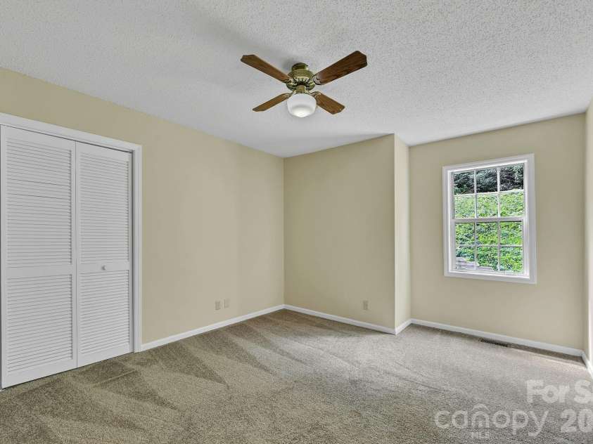 31 Surrey Run, Asheville, NC 28803.  MLS# CAR4387615, YatesRealty ID 32719. Bedroom #3