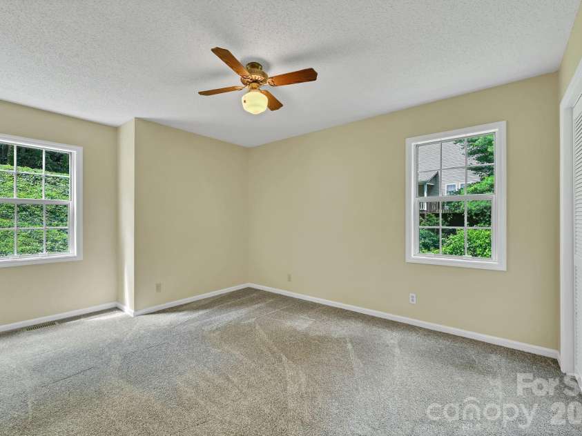 31 Surrey Run, Asheville, NC 28803.  MLS# CAR4387615, YatesRealty ID 32719. Bedroom#2