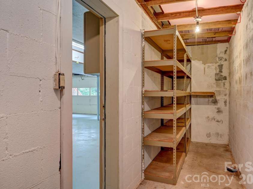 31 Surrey Run, Asheville, NC 28803.  MLS# CAR4387615, YatesRealty ID 32719. Storage