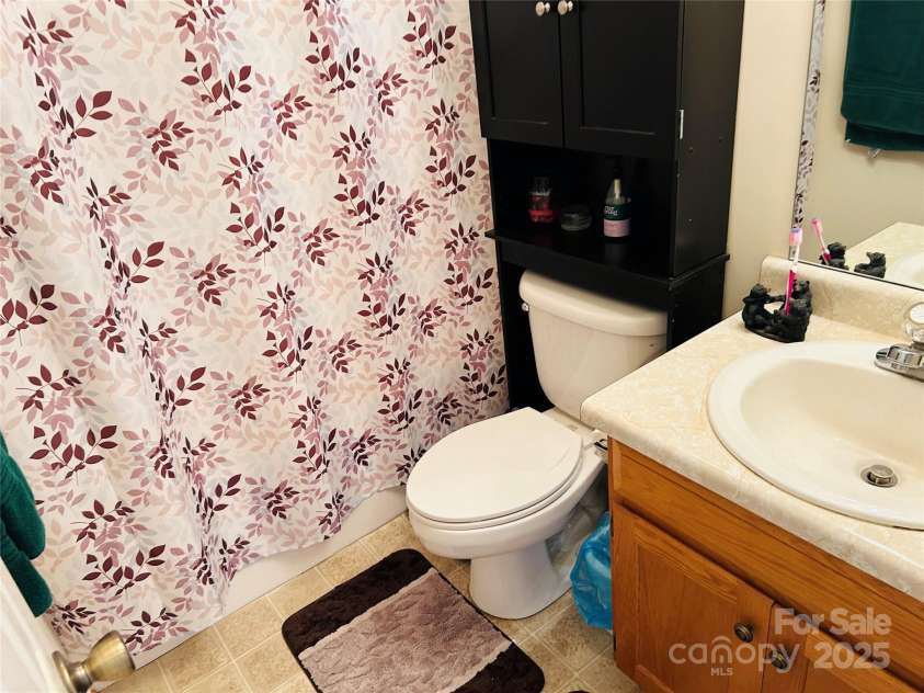 8799 Lisa Trail, Connelly Springs, NC 28612.  MLS# CAR4292879, YatesRealty ID 32719. Full Bathroom
