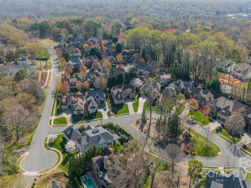 913 Dacavin Drive, Charlotte, NC 28226.  MLS# CAR4238298, YatesRealty ID 3272. Aerial View