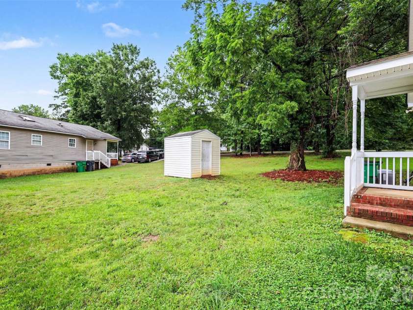 3608 Corbett Street, Charlotte, NC 28208.  MLS# CAR4396123, YatesRealty ID 32720. 