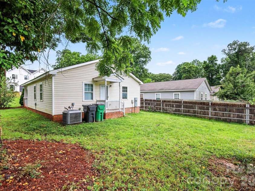 3608 Corbett Street, Charlotte, NC 28208.  MLS# CAR4396123, YatesRealty ID 32720. Large backyard