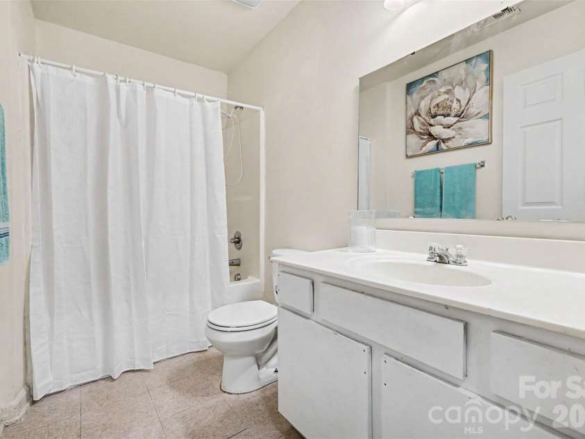 3608 Corbett Street, Charlotte, NC 28208.  MLS# CAR4396123, YatesRealty ID 32720. Spacious bathroom