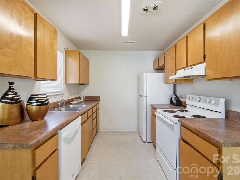 3608 Corbett Street, Charlotte, NC 28208.  MLS# CAR4421983, YatesRealty ID 32720. 