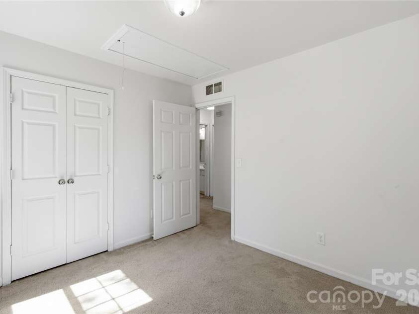 3608 Corbett Street, Charlotte, NC 28208.  MLS# CAR4421983, YatesRealty ID 32720. 