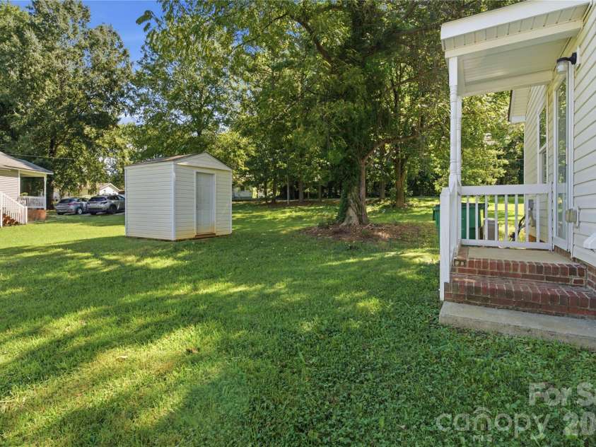 3608 Corbett Street, Charlotte, NC 28208.  MLS# CAR4421983, YatesRealty ID 32720. 
