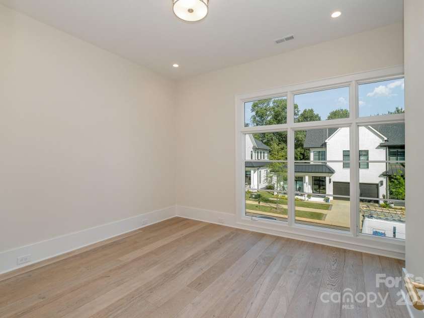 2924 Sharon View Road, Charlotte, NC 28210.  MLS# CAR4244242, YatesRealty ID 32721. Ensuite Bedroom