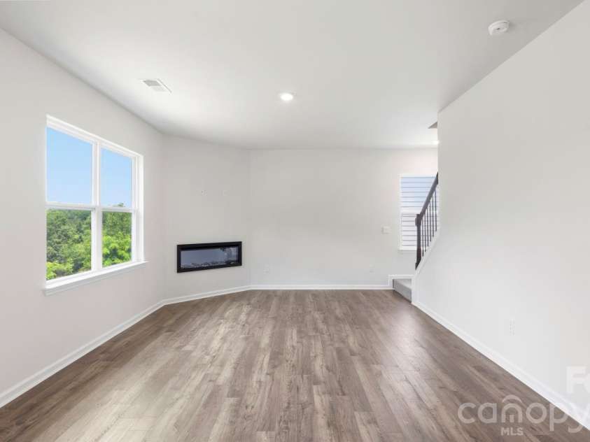 839 Adelston Lane, Asheville, NC 28804.  MLS# CAR4396315, YatesRealty ID 32721. 