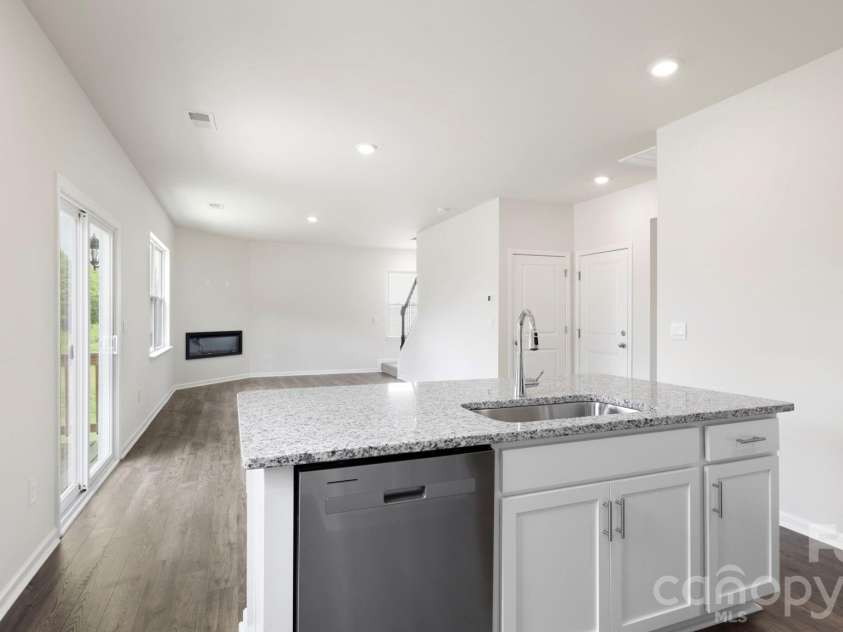 839 Adelston Lane, Asheville, NC 28804.  MLS# CAR4396315, YatesRealty ID 32721. 