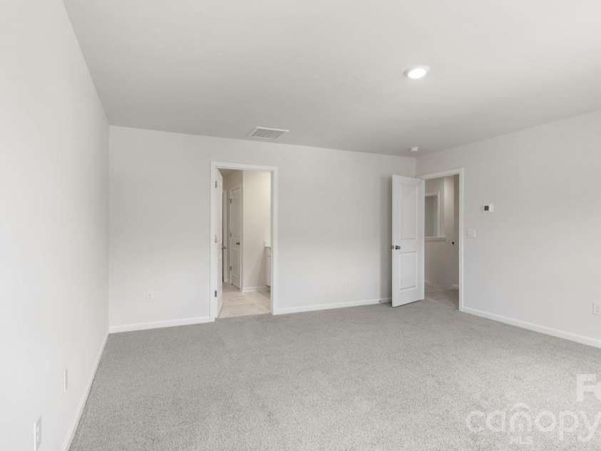 839 Adelston Lane, Asheville, NC 28804.  MLS# CAR4396315, YatesRealty ID 32721. 