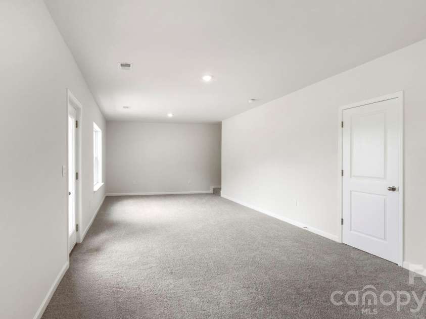 839 Adelston Lane, Asheville, NC 28804.  MLS# CAR4396315, YatesRealty ID 32721. 