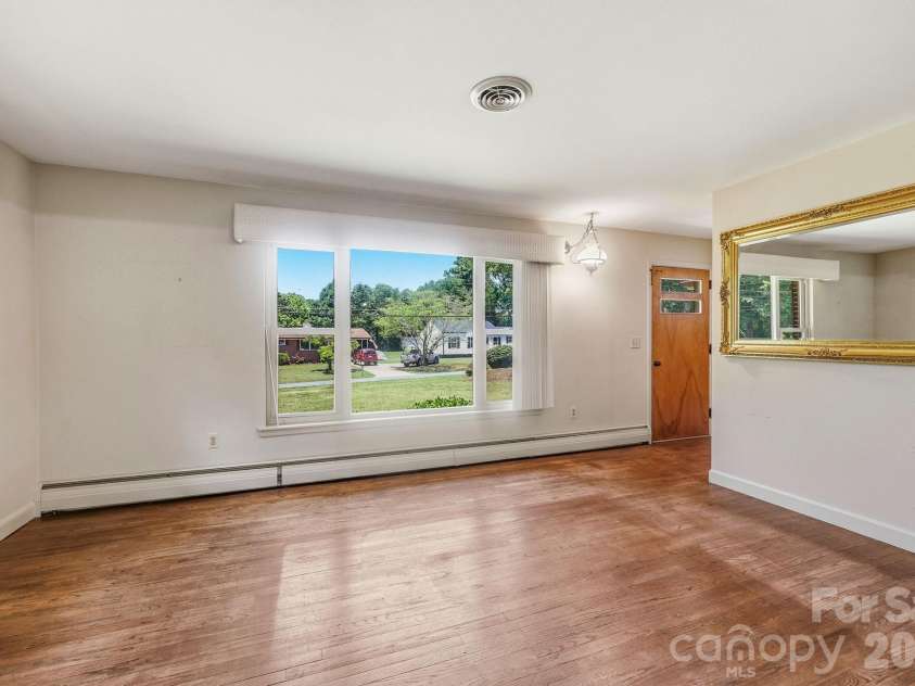 404 Lyerly Street, Salisbury, NC 28146.  MLS# CAR4388736, YatesRealty ID 32722. 
