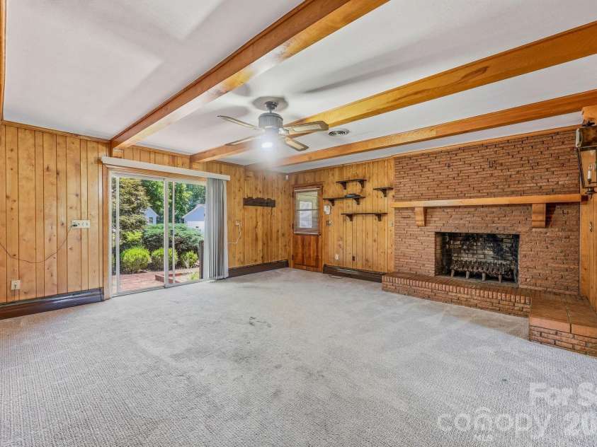 404 Lyerly Street, Salisbury, NC 28146.  MLS# CAR4388736, YatesRealty ID 32722. 