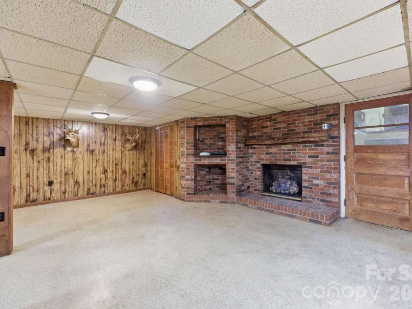 404 Lyerly Street, Salisbury, NC 28146.  MLS# CAR4388736, YatesRealty ID 32722. 
